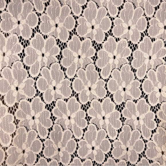 LARGE LULAROE SIMPLY COMFORTABLE CREAM LACE SHRUG OPEN FRONT STRETCH NEUTRAL - Picture 9 of 11